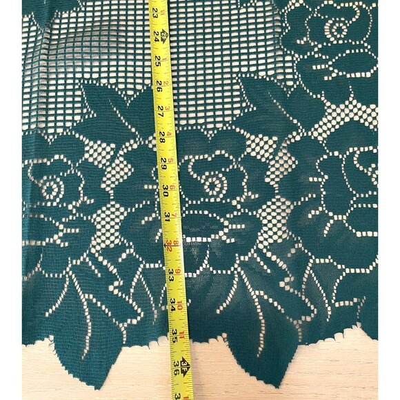 Lace Rose Flower Floral Green Tablecloth Holiday Party Open Weave Cutout Square - Picture 6 of 10